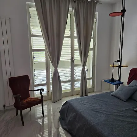 Apartment Artist House